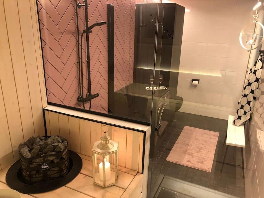 Snowcrystal Home With Jacuzzi And Sauna Rovaniemi Bagian luar foto