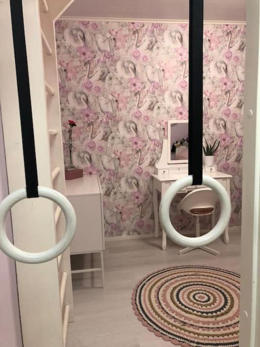 Snowcrystal Home With Jacuzzi And Sauna Rovaniemi Bagian luar foto